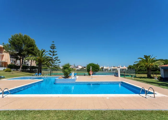 Dom wakacyjny Casa Alegria - Alporchinhos House With Pool *
